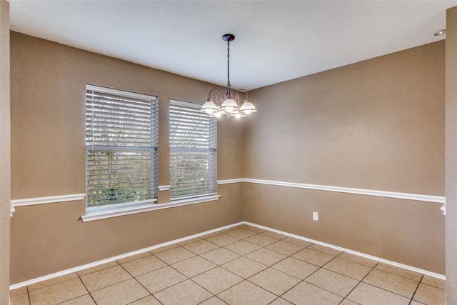 221 Rose Avenue, Cleburne, TX 76033