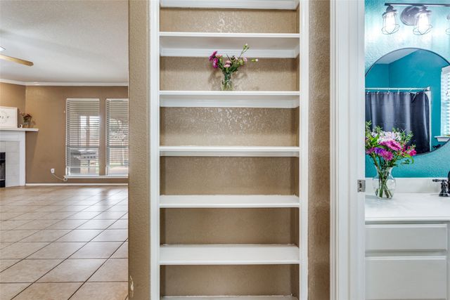 221 Rose Avenue, Cleburne, TX 76033