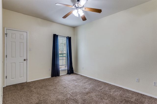 221 Rose Avenue, Cleburne, TX 76033