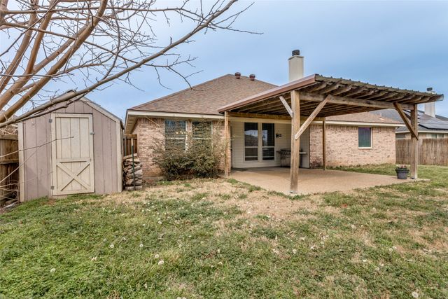 221 Rose Avenue, Cleburne, TX 76033
