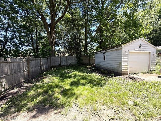 1405 Brandon Avenue, Akron, OH 44305