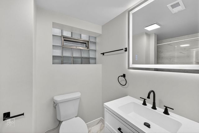 8420 S Carpenter Street, Chicago, IL 60620