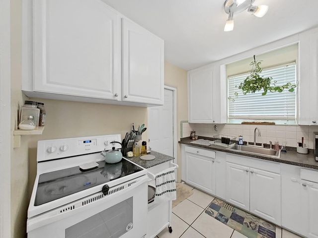 2730 EDWARDS AVENUE S, St Petersburg, FL 33705