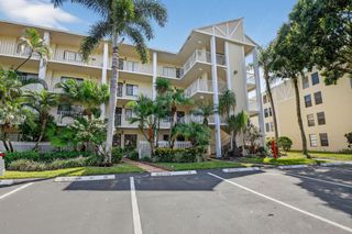 7270 Ashford Place 208, Delray Beach, FL 33446
