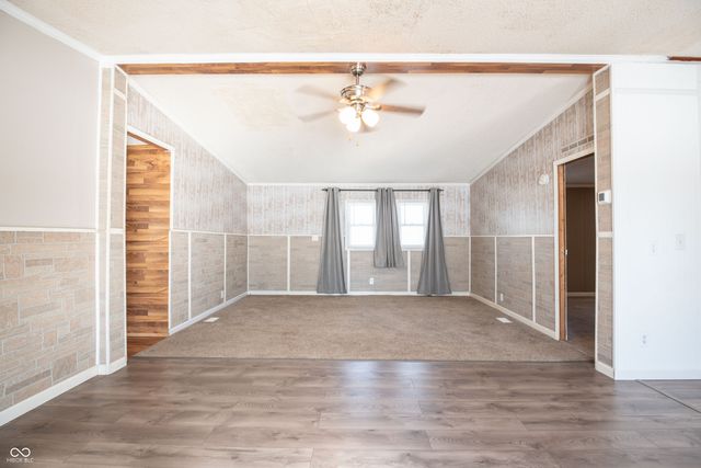 1464 Hawthorne Drive, North Vernon, IN 47265