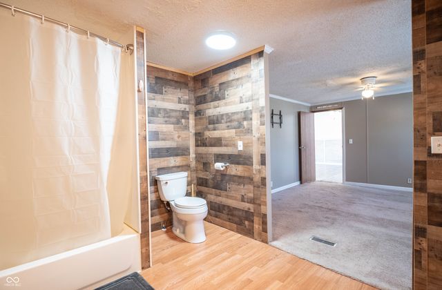 1464 Hawthorne Drive, North Vernon, IN 47265