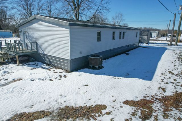 1464 Hawthorne Drive, North Vernon, IN 47265