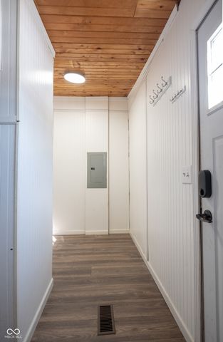 1464 Hawthorne Drive, North Vernon, IN 47265