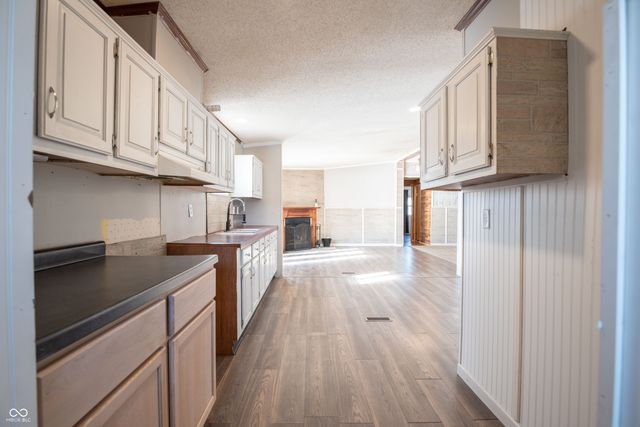 1464 Hawthorne Drive, North Vernon, IN 47265