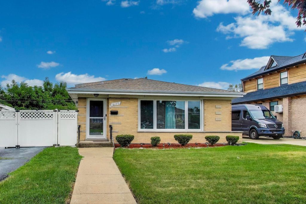 6117 W 81st Street, Burbank, IL 60459