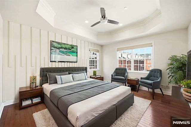 6 Gable Walk, Livingston, NJ 07039