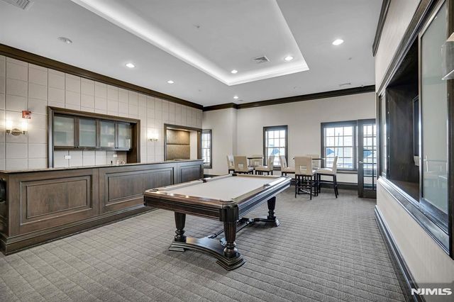 6 Gable Walk, Livingston, NJ 07039