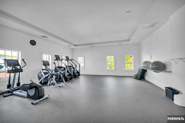 6 Gable Walk, Livingston, NJ 07039