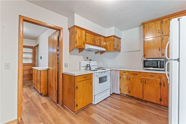 1051 Asboth Street, Pea Ridge, AR 72751