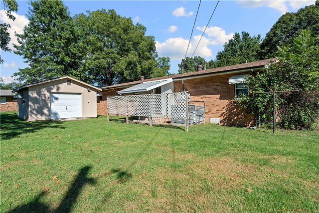 1051 Asboth Street, Pea Ridge, AR 72751