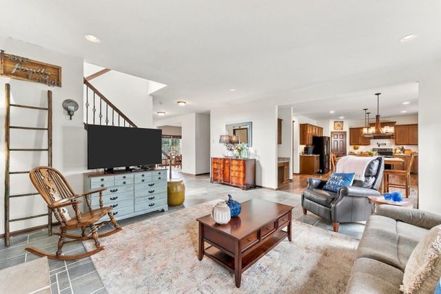 W275N342 Arrowhead TRAIL, Waukesha, WI 53188