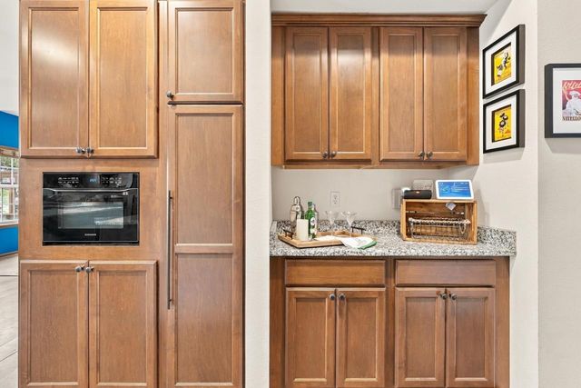 W275N342 Arrowhead TRAIL, Waukesha, WI 53188