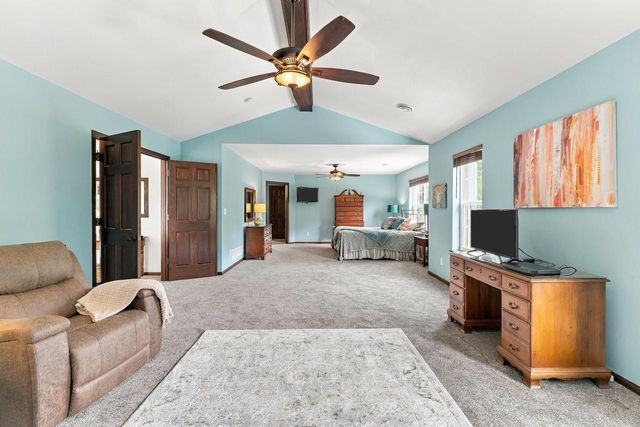W275N342 Arrowhead TRAIL, Waukesha, WI 53188