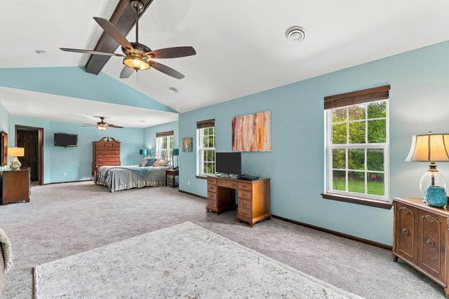 W275N342 Arrowhead TRAIL, Waukesha, WI 53188