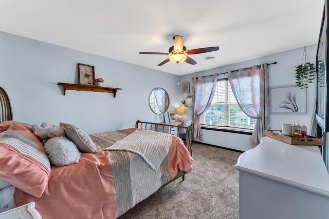 W275N342 Arrowhead TRAIL, Waukesha, WI 53188