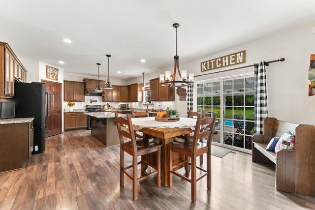 W275N342 Arrowhead TRAIL, Waukesha, WI 53188