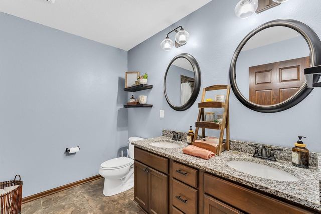 W275N342 Arrowhead TRAIL, Waukesha, WI 53188