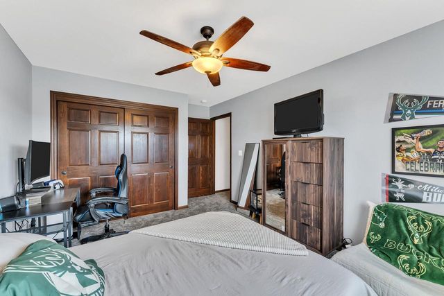 W275N342 Arrowhead TRAIL, Waukesha, WI 53188
