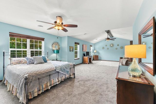 W275N342 Arrowhead TRAIL, Waukesha, WI 53188