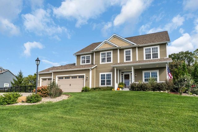 W275N342 Arrowhead TRAIL, Waukesha, WI 53188