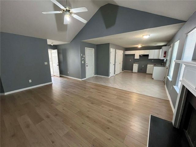 2713 Rambling Way, Lithonia, GA 30058