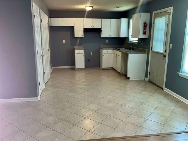 2713 Rambling Way, Lithonia, GA 30058