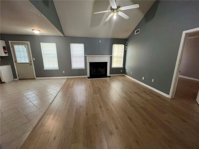 2713 Rambling Way, Lithonia, GA 30058