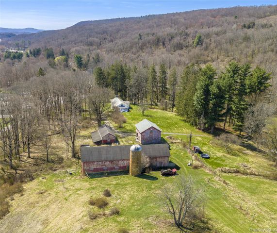21-23 Tinker Town Road, Dover Plains, NY 12522
