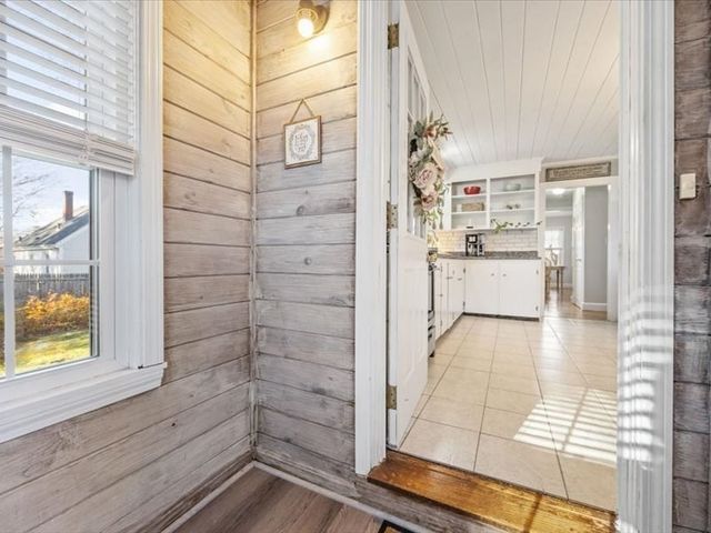 61 Morton Avenue, New Bedford, MA 02745