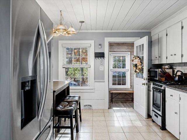 61 Morton Avenue, New Bedford, MA 02745