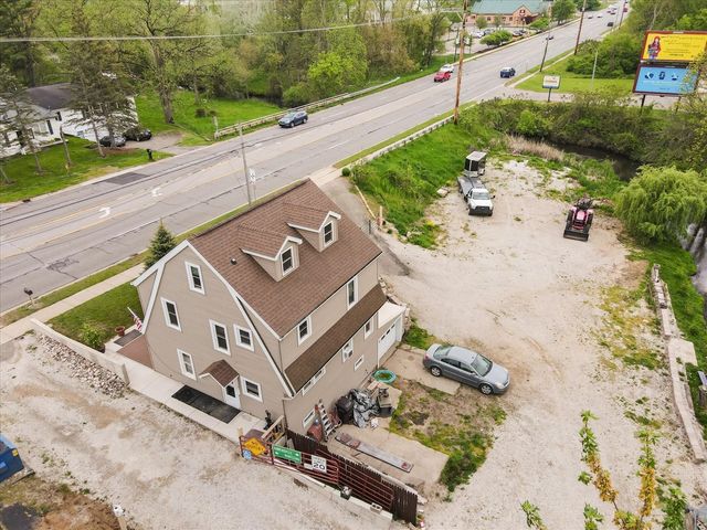 806 W Centre Avenue, Portage, MI 49024