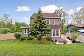 806 W Centre Avenue, Portage, MI 49024