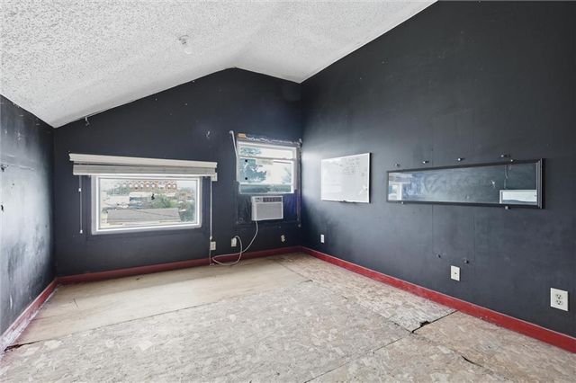 115 S Walnut Street, Olathe, KS 66061