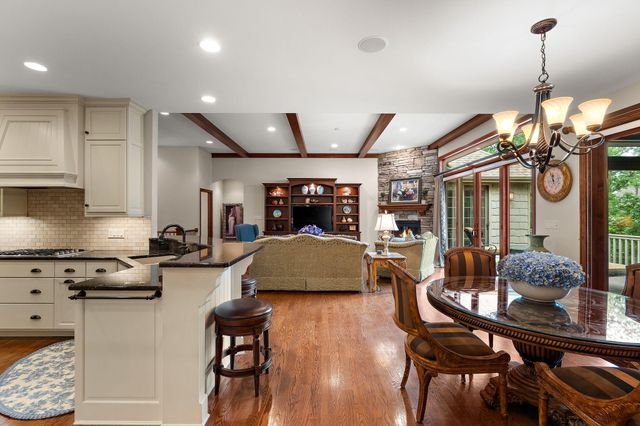 770 Quinlan Court, Crown Point, IN 46307