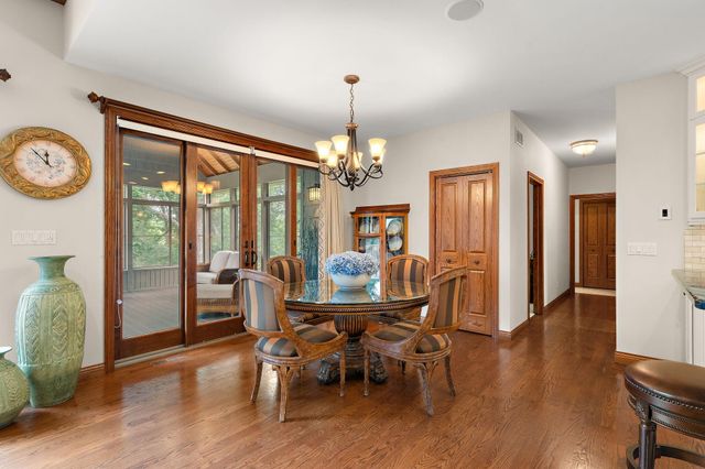 770 Quinlan Court, Crown Point, IN 46307