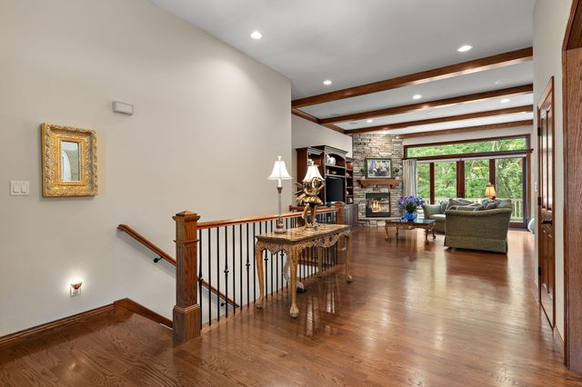 770 Quinlan Court, Crown Point, IN 46307