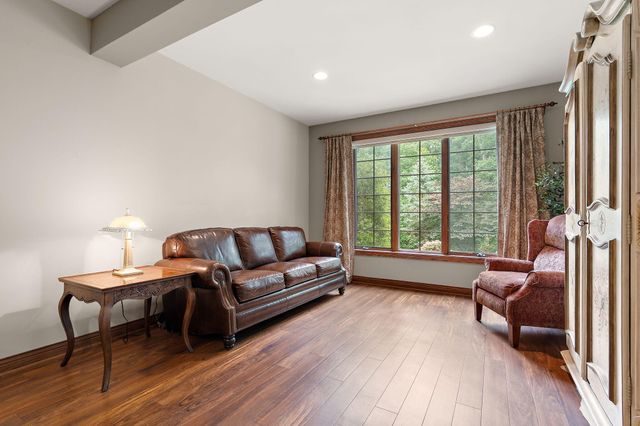 770 Quinlan Court, Crown Point, IN 46307
