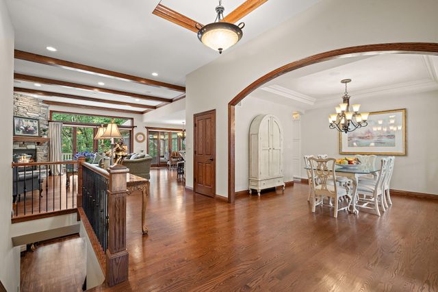 770 Quinlan Court, Crown Point, IN 46307