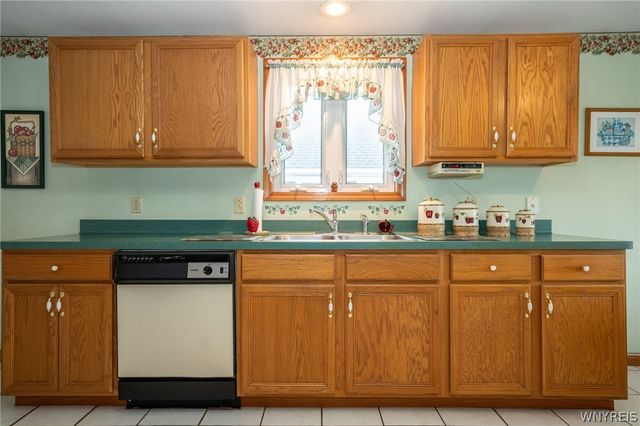 22 Guenther Avenue, Tonawanda, NY 14150