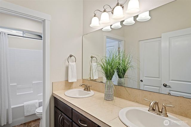 34015 SE Vaughan Street, Snoqualmie, WA 98065