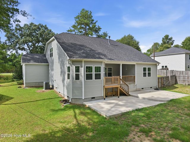 409 Mountain Run Road, West End, NC 27376