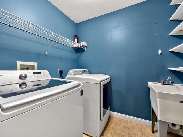 7001 Lucia Drive, Burlington, KY 41005