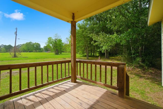 1775 Us Highway 190 E, Livingston, TX 77351