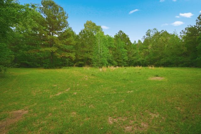 1775 Us Highway 190 E, Livingston, TX 77351