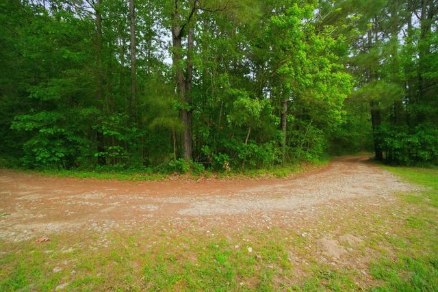 1775 Us Highway 190 E, Livingston, TX 77351